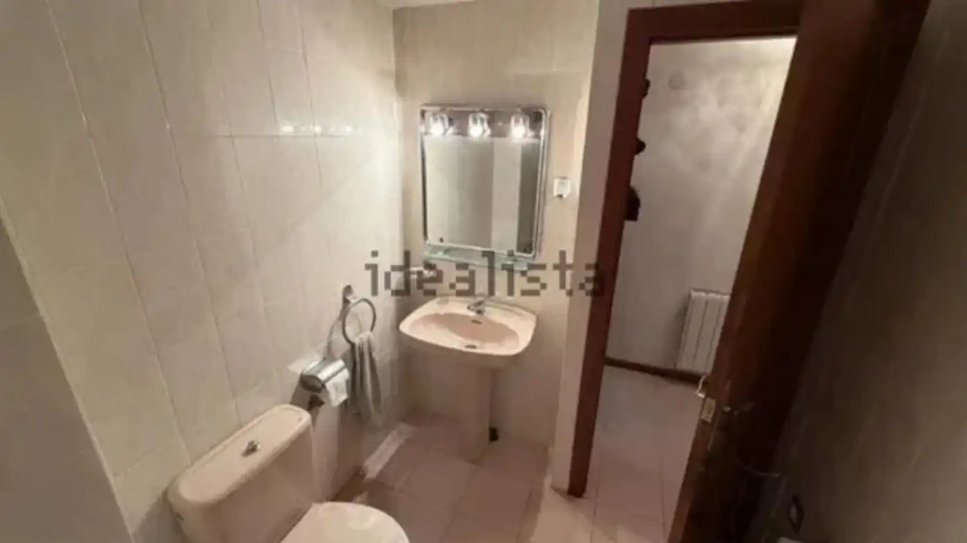 Bathroom of Apartments for sale in Canfranc  with Heating, Parquet flooring and Storage room