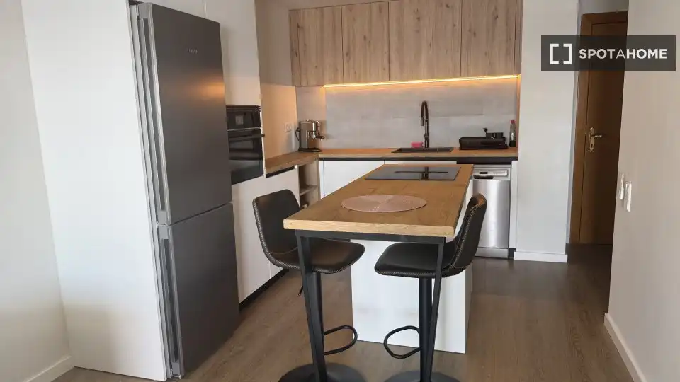 Cuina de Apartament per a compartir en Calpe / Calp amb Aire condicionat, Terrassa i Moblat