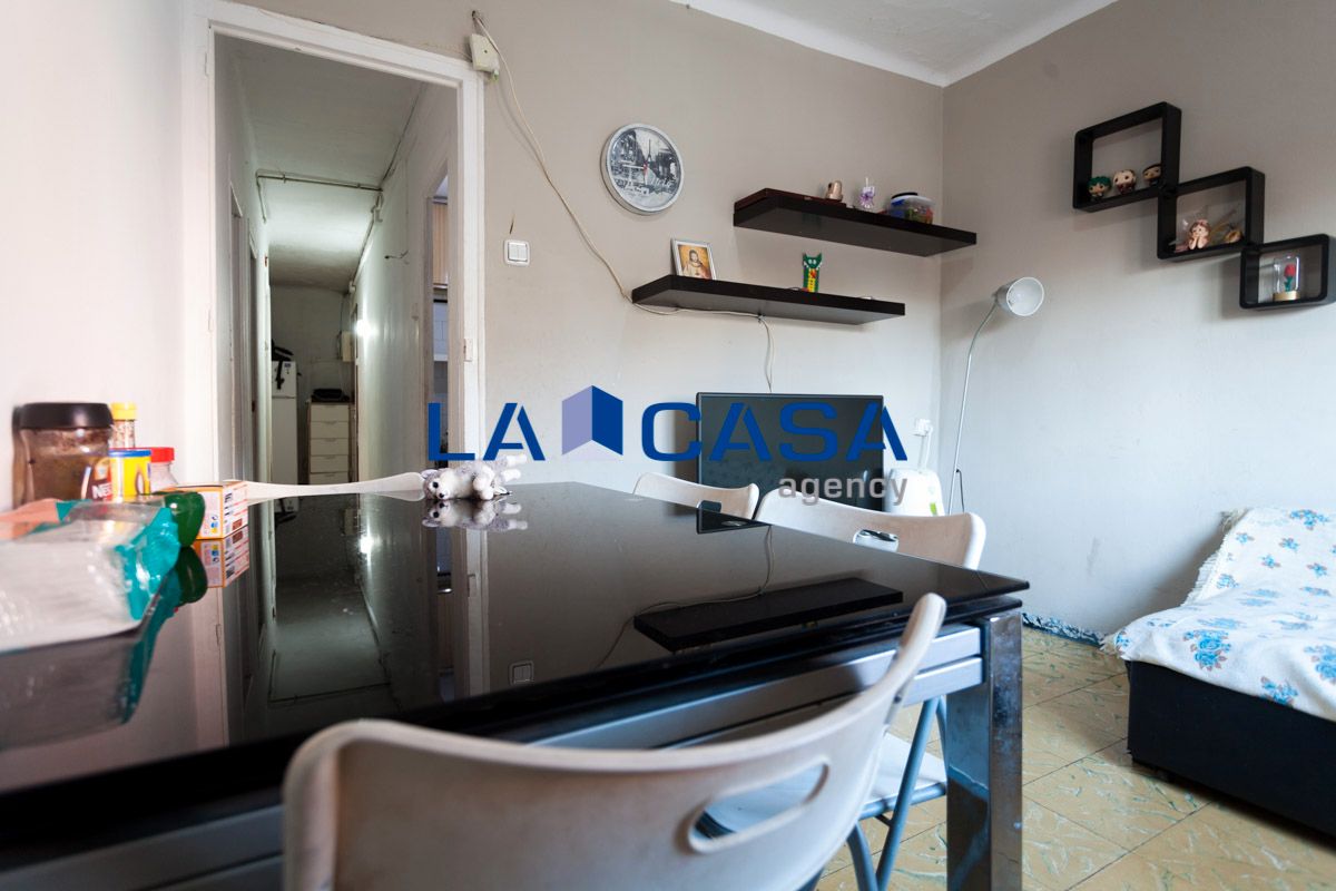 Cocina de Piso en venta en L'Hospitalet de Llobregat con Terraza y Balcón