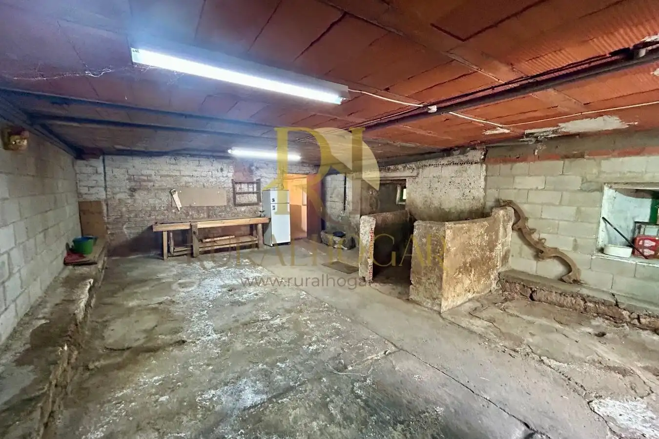 Casa adosada en venta en Cabrillanes con Calefacción, Jardín privado y Amueblado