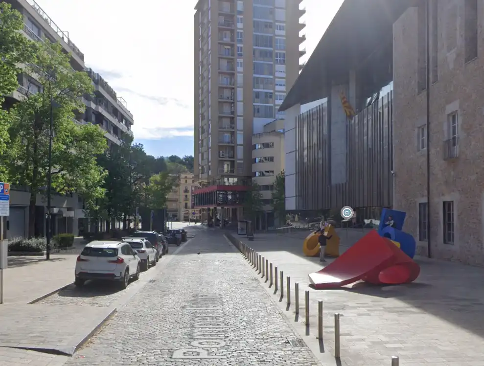 Motorradstellplatz mit Aufzug zur Miete in Plaça Pompeu Fabra, imagen 2