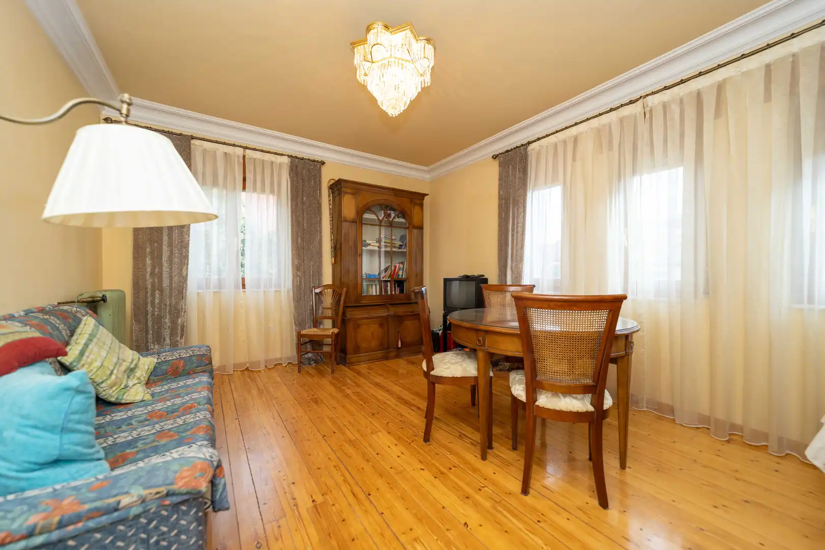 Sala de estar de Casa o chalet en venta en León Capital  con Calefacción
