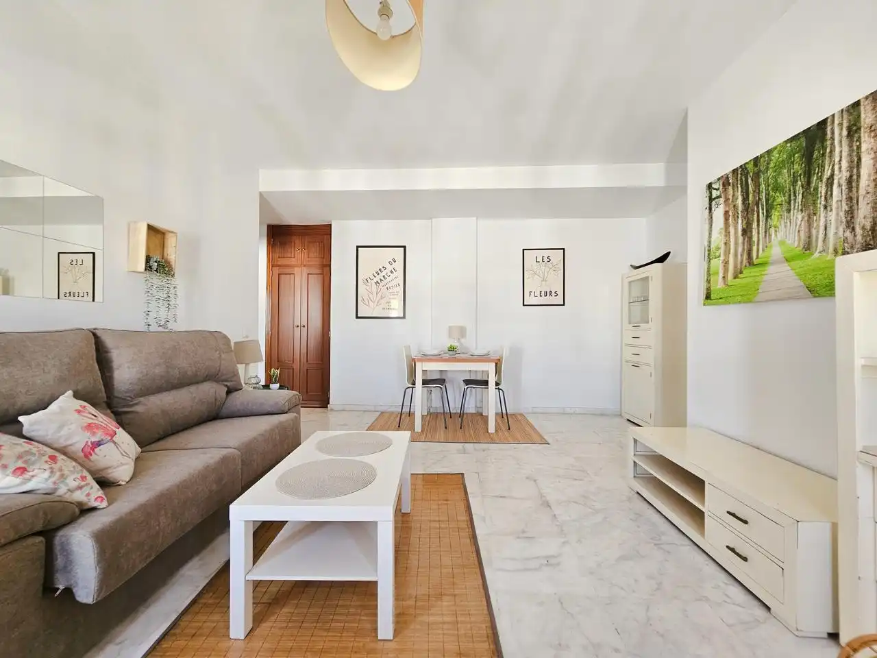 Living room of Flat for rent in Alcalá de Guadaira  with Air Conditioner, Furnished and Balcony