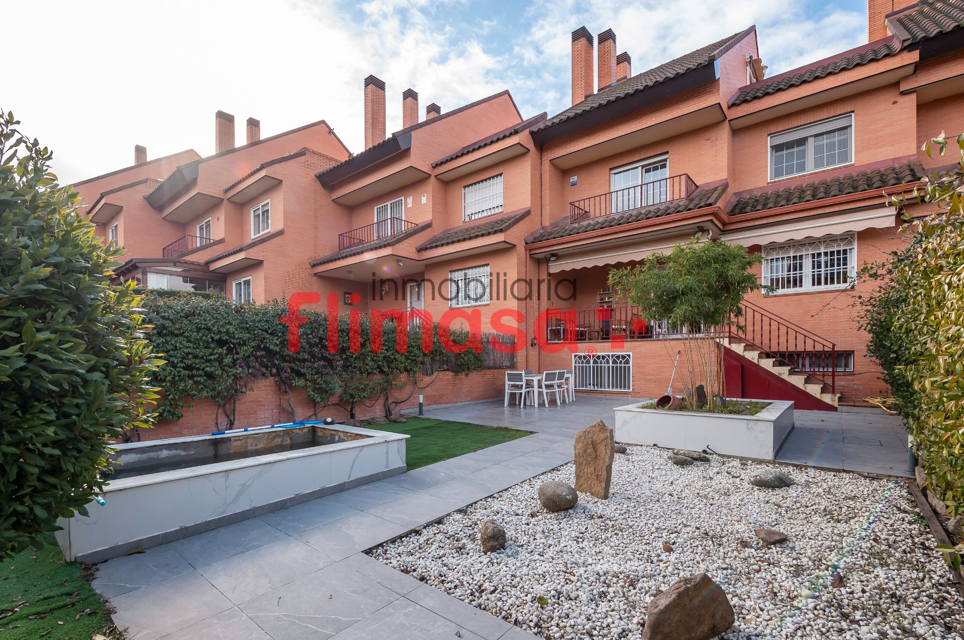 Vista exterior de Casa adosada en venta en Villaviciosa de Odón con Aire acondicionado, Calefacción y Jardín privado