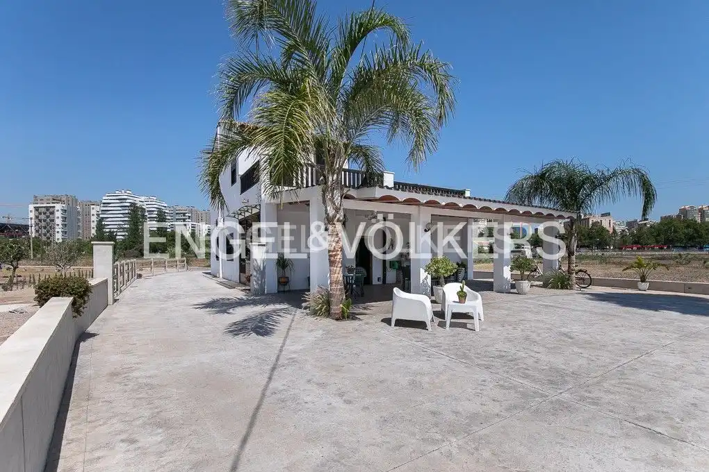 Vista exterior de Casa o chalet en venta en Valencia con Aire acondicionado, Calefacción y Jardín privado