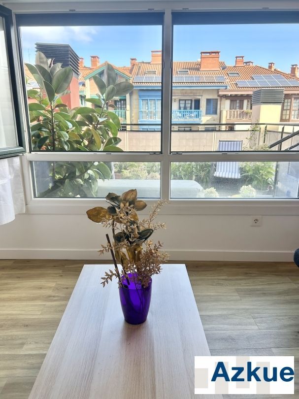 Terrassa de Local en venda en Zumaia amb Moblat