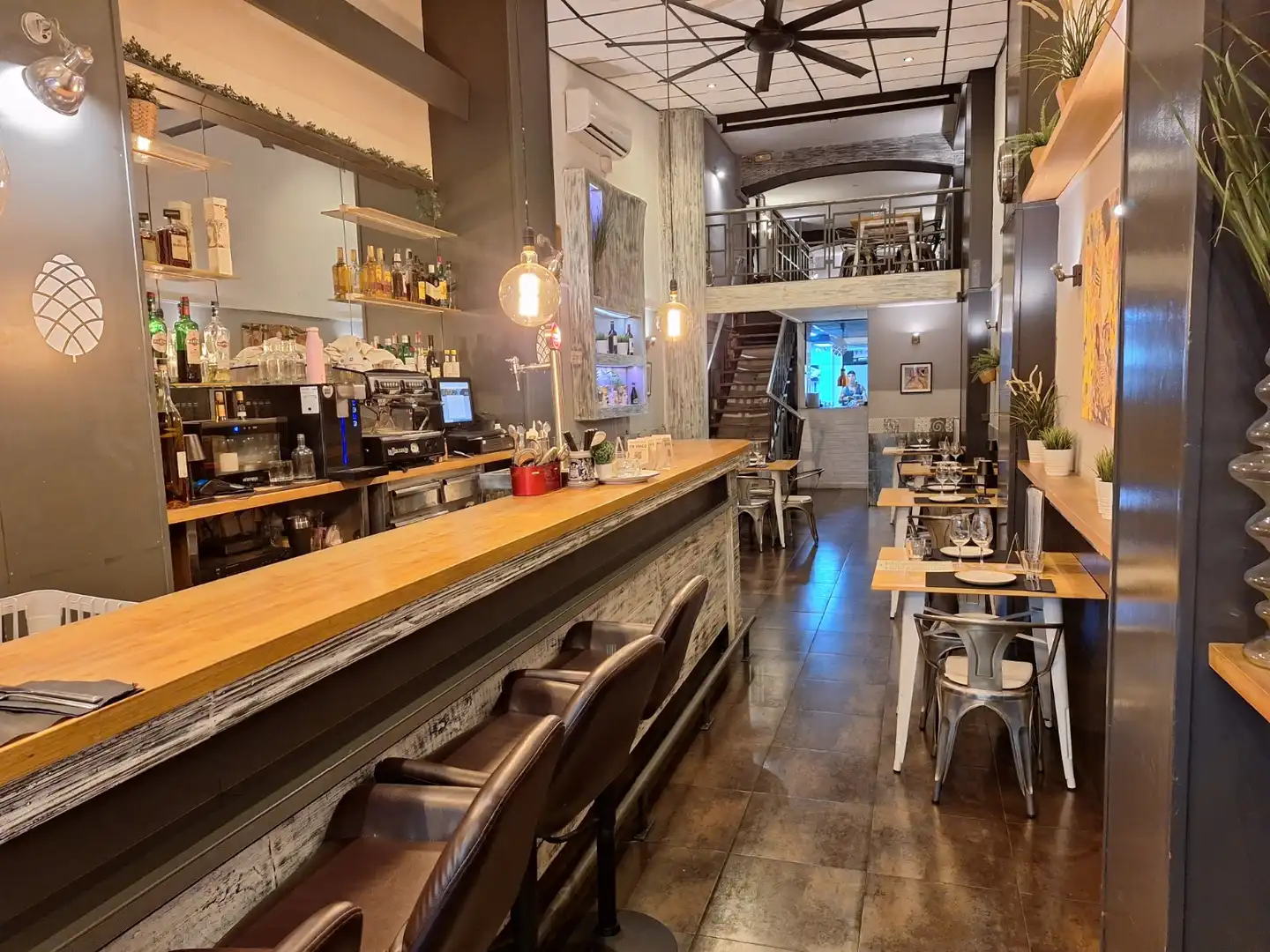 Business premises for transfer in Eixample, imagen 3