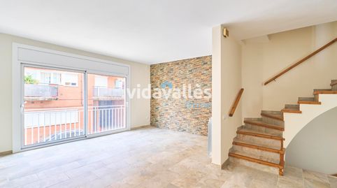 Foto 2 de Casa adosada en venda a Carrer del Coll, Cardedeu, Barcelona