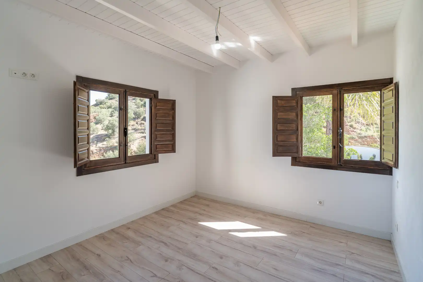 Dormitori de Finca rústica en venda en Álora amb Aire condicionat, Calefacció i Jardí privat
