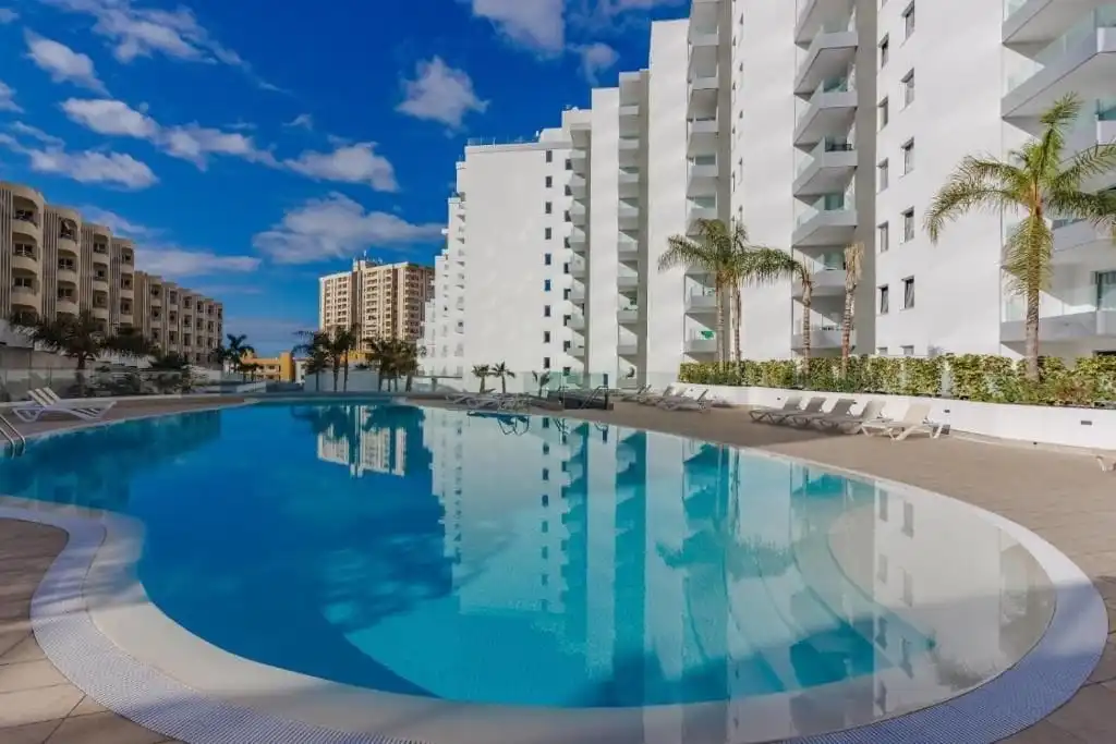 Piscina de Apartament en venda en Adeje amb Terrassa, Piscina i Moblat