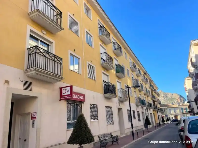 Piso con ascensor en venta en El Verger