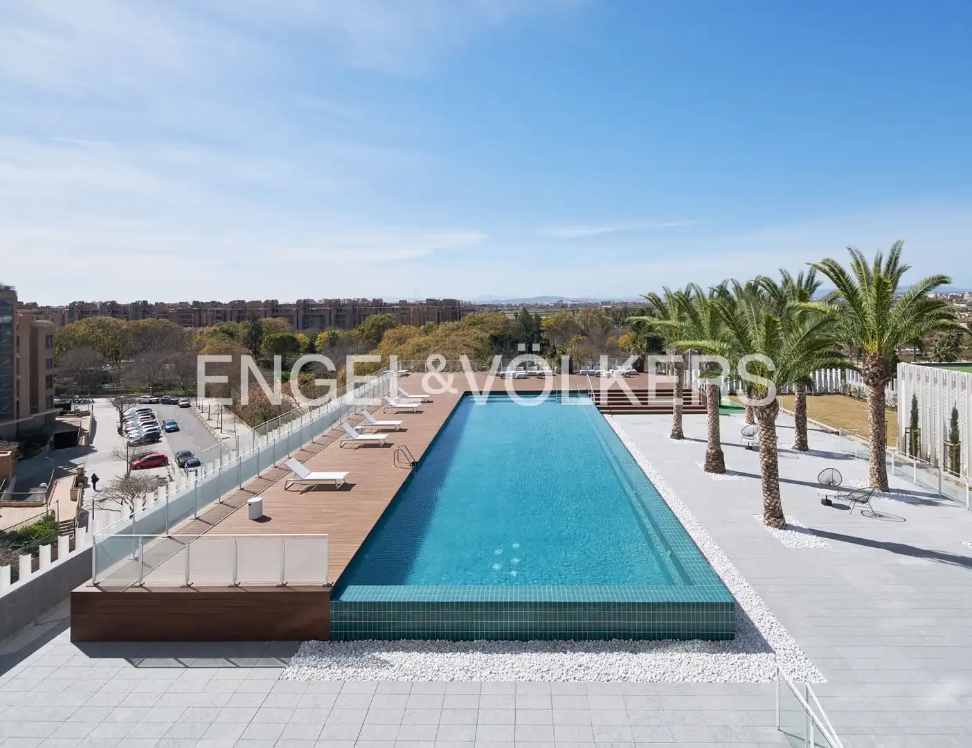Swimming pool of Flat for sale in Valencia  with Air Conditioner, Heating and Terrace