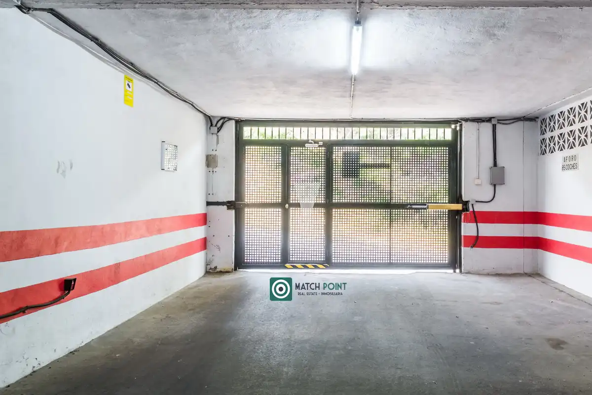 Parking of Flat for sale in Almuñécar  with Furnished