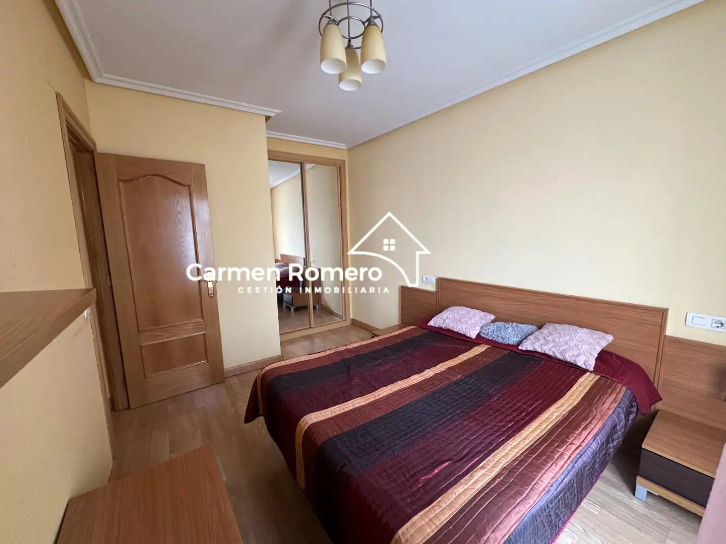 Habitación de Apartamento de alquiler en Villamayor con Calefacción y Amueblado