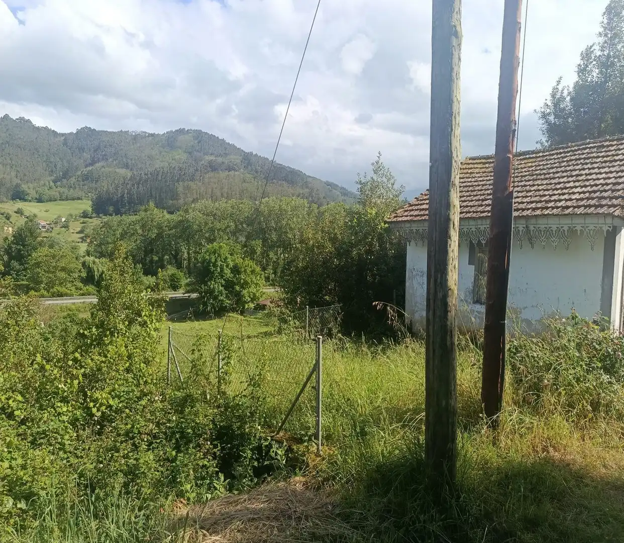 Finca rústica en venda en Pravia amb Jardí privat, Moblat i Forn