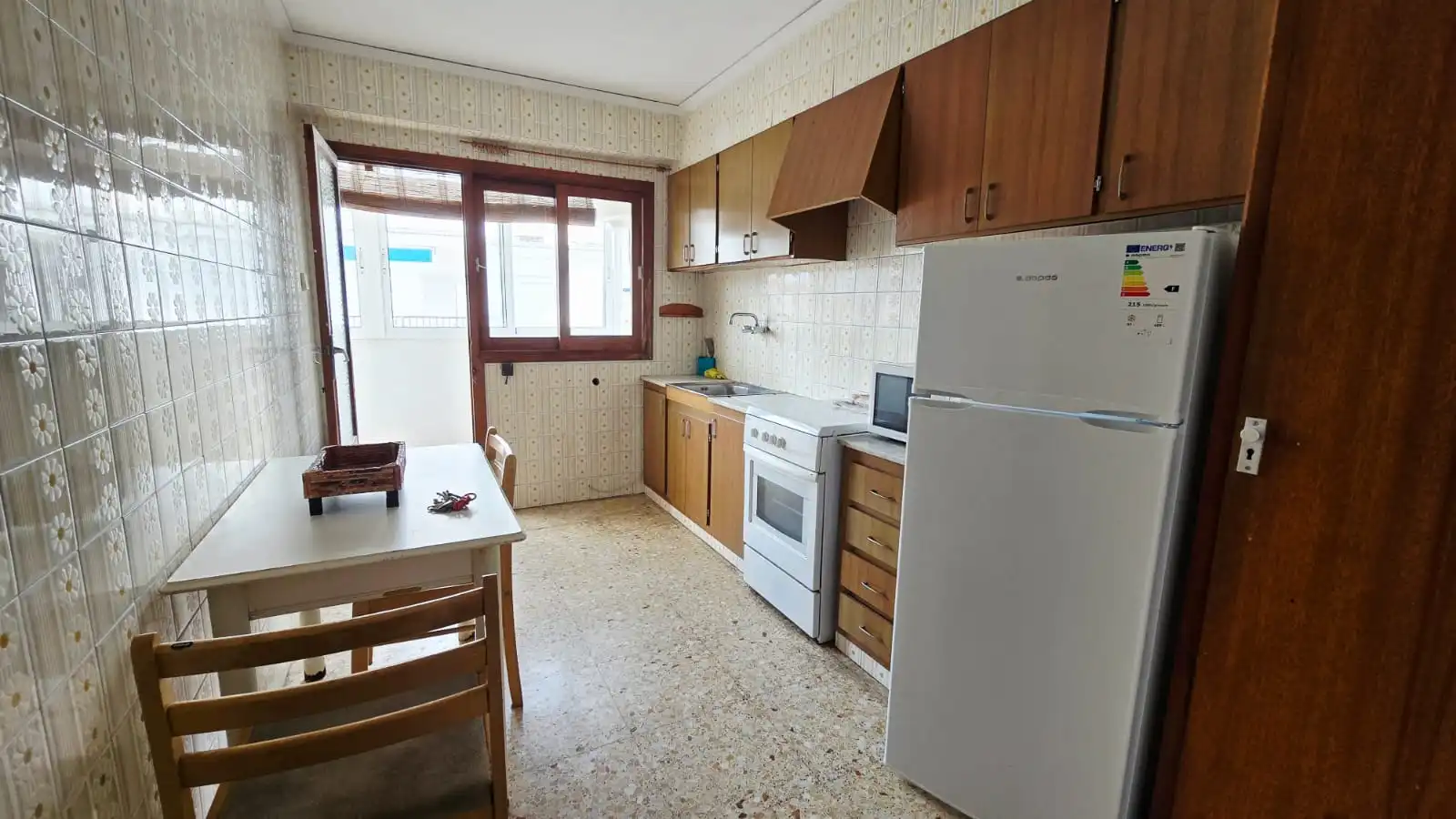 Cuina de Apartament en venda en Oliva amb Terrassa, Moblat i Forn