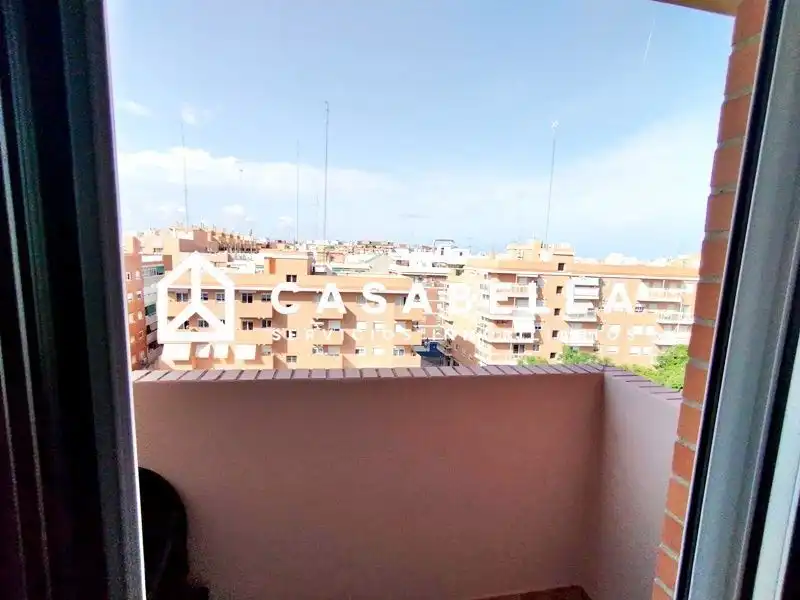 Vista exterior de Piso de alquiler en Valencia con Aire acondicionado, Calefacción y Terraza
