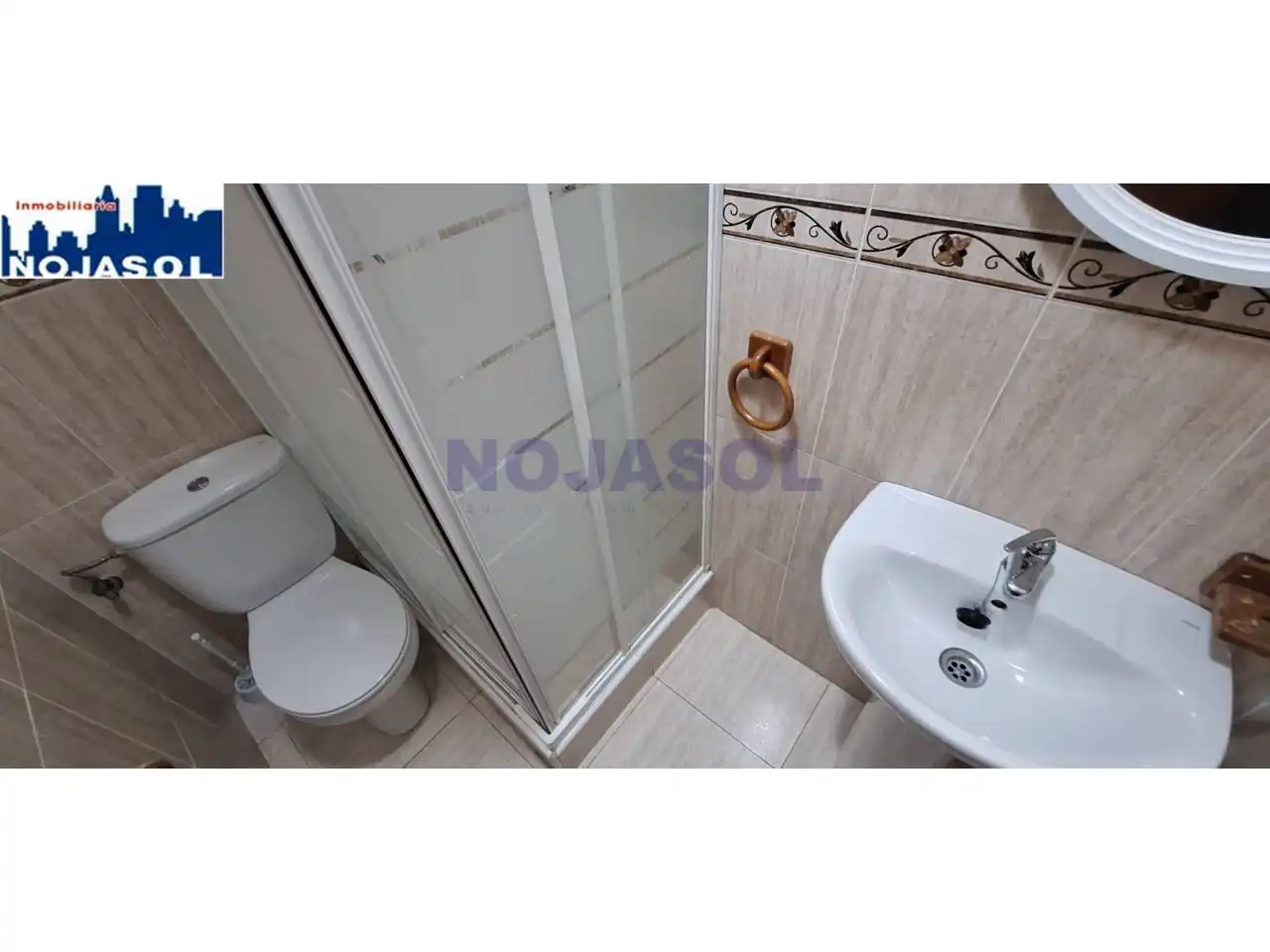 Baño de Apartamento de alquiler en Noja con Calefacción, Terraza y Amueblado