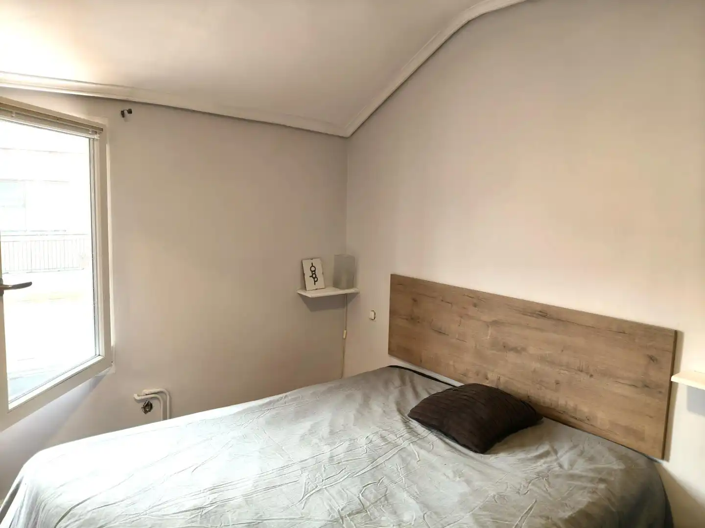 Bedroom of Flat for sale in Bilbao   with Heating, Terrace and Furnished