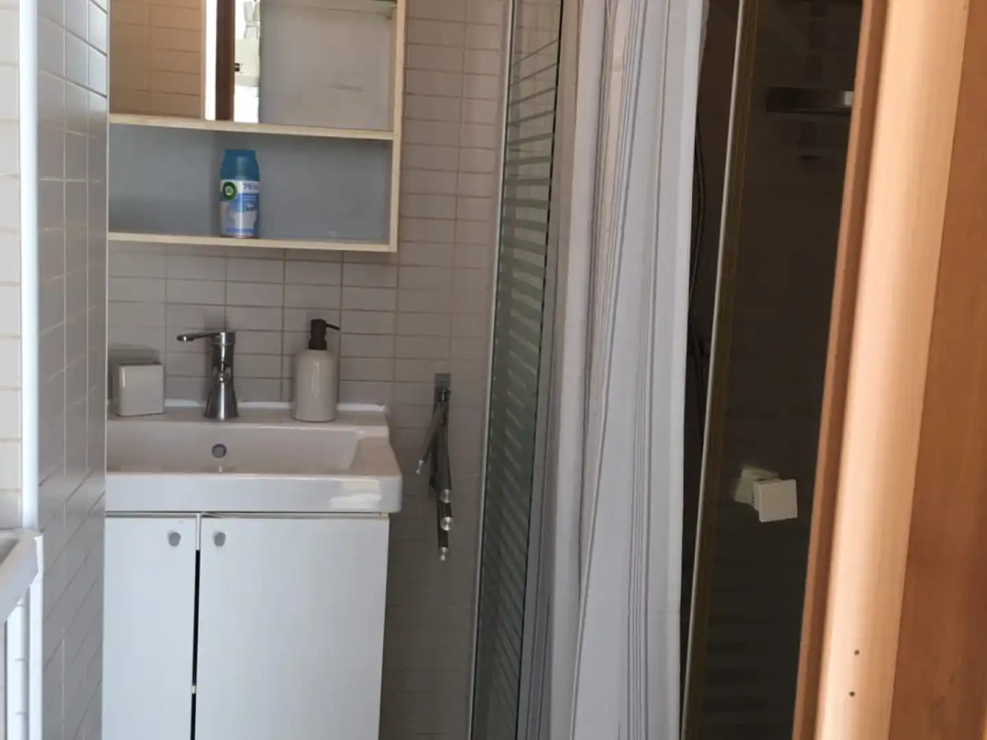 Baño de Ático de alquiler en Benidorm con Aire acondicionado, Terraza y Amueblado