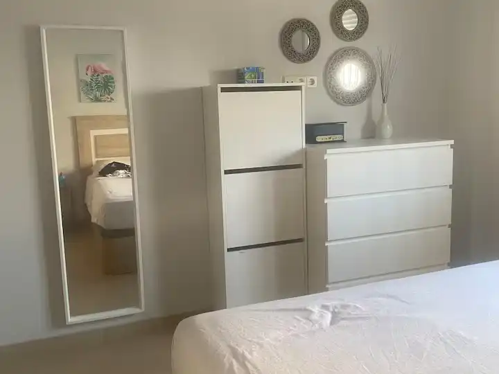 Dormitori de Apartament de lloguer en Vera amb Aire condicionat, Terrassa i Moblat