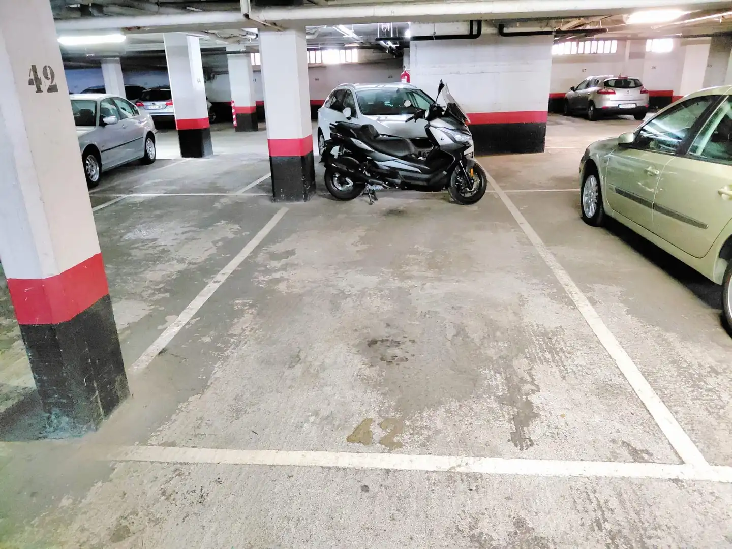 Parking de Piso en venta en Getxo  con Calefacción y Trastero