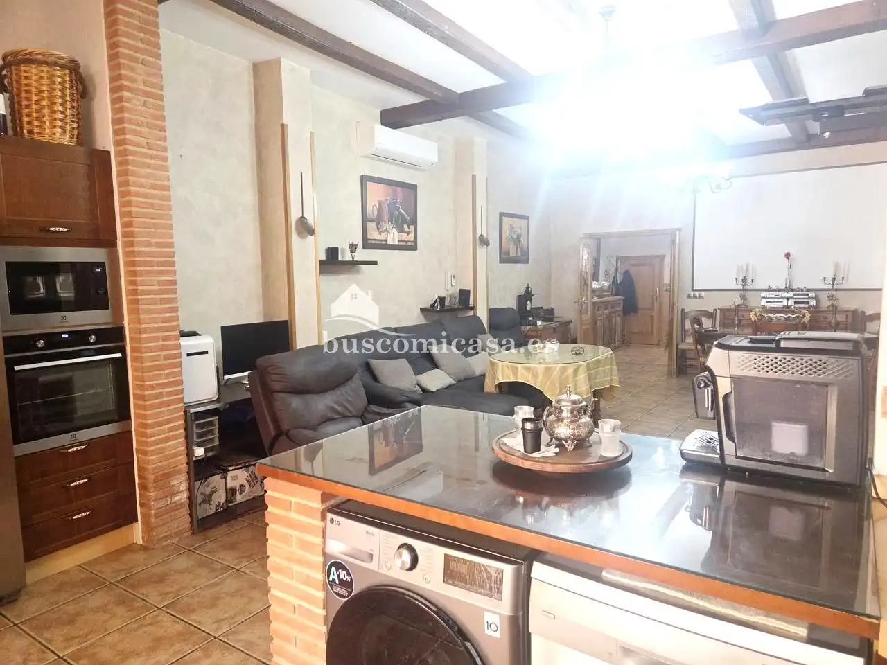 Sala d'estar de Casa adosada en venda en Torredonjimeno amb Aire condicionat, Calefacció i Piscina