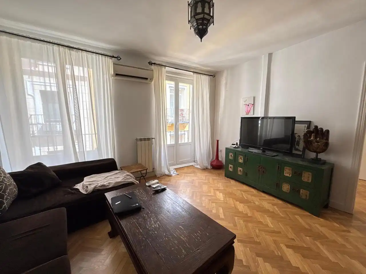 Sala de estar de Piso de alquiler en Madrid con Aire acondicionado, Terraza y Amueblado