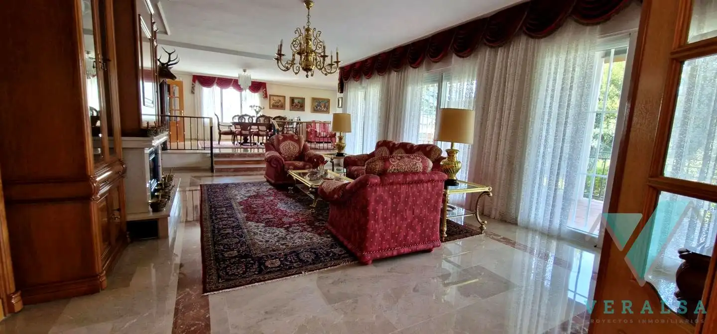 Casa o xalet en venda a Del Bonsái, Prado Norte