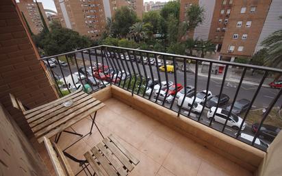 Exterior view of Flat for sale in  Valencia Capital  with Air Conditioner and Terrace