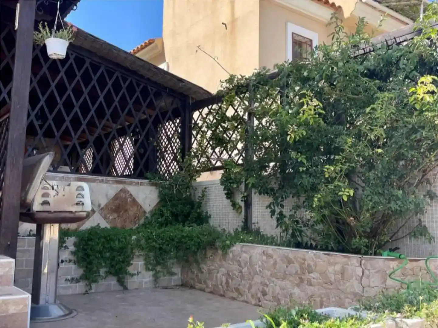 Vista exterior de Pis en venda en San Miguel de Salinas amb Aire condicionat, Piscina i Balcó
