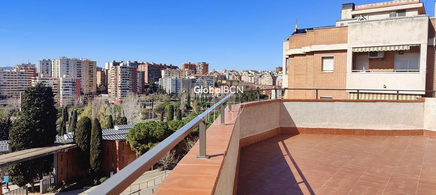 Edifici en venda a Carrer Sant Francesc Xavier, Les Planes