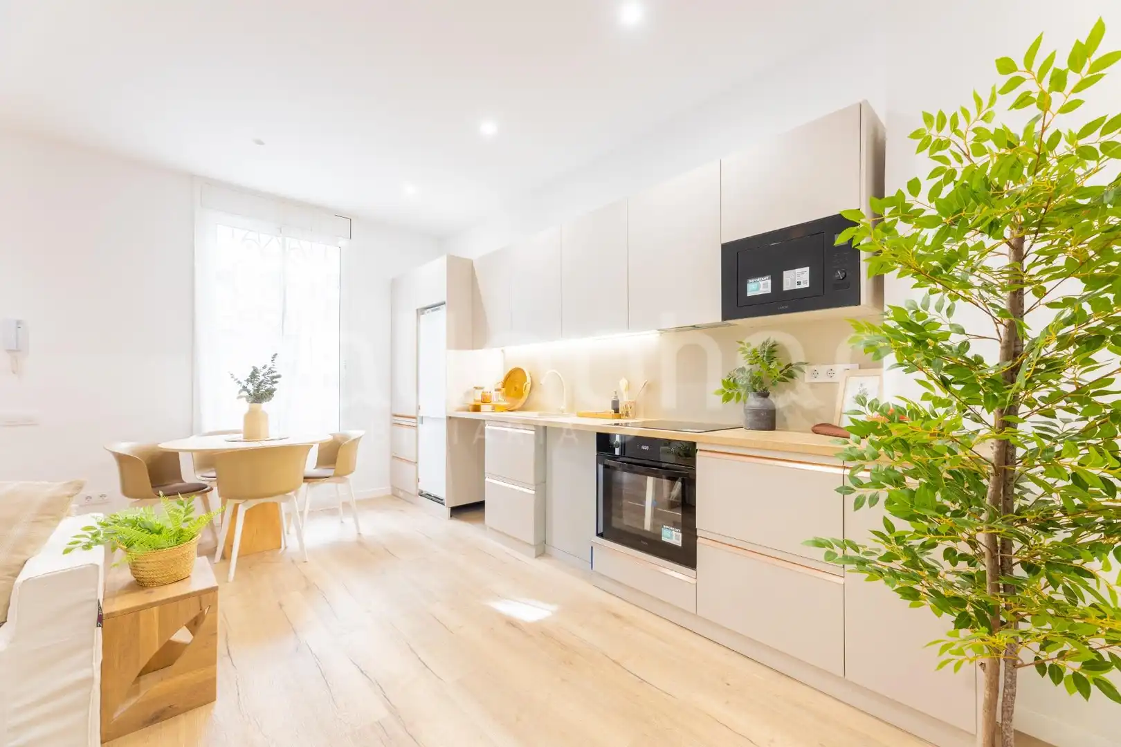 Cuina de Planta baixa en venda en Valencia amb Aire condicionat, Calefacció i Terrassa