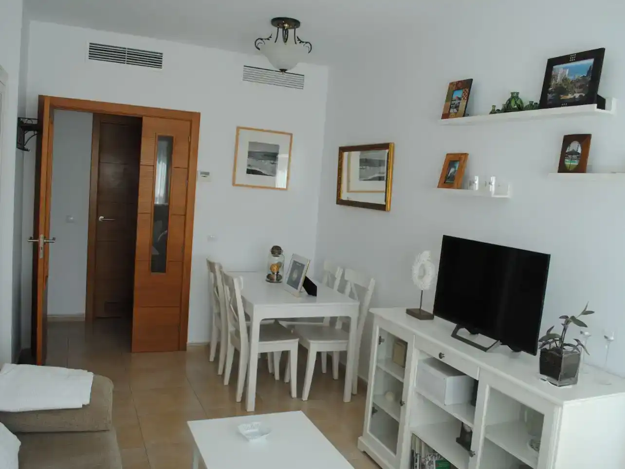 Sala d'estar de Pis en venda en Rincón de la Victoria amb Aire condicionat, Piscina i Balcó