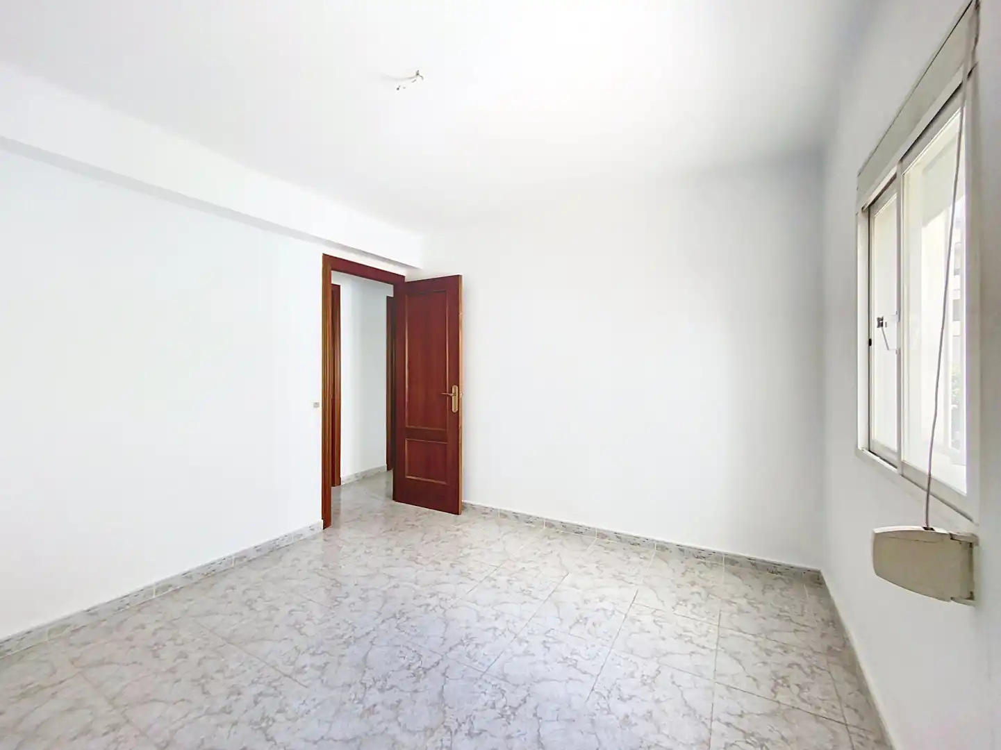 Wohnungen zum Verkauf in Estepona mit Terrasse und Balkon
