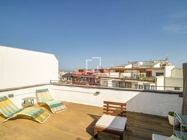 Ático con ascensor en venta en Eixample