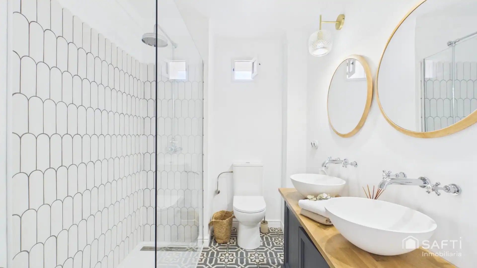 Bathroom of Flat for sale in Sóller