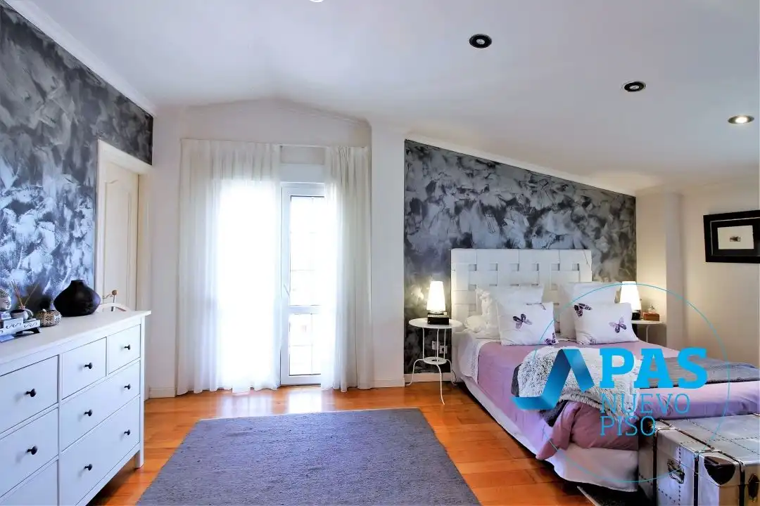 Bedroom of Houses for sale in Santander  with Heating, Private garden and Terrace