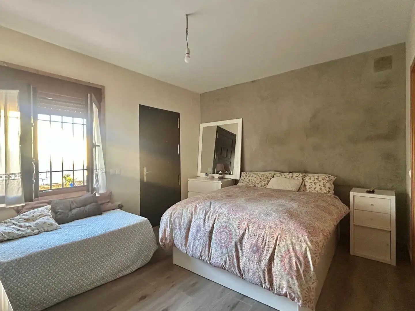 Dormitori de Casa o xalet en venda en Guadalcázar amb Terrassa