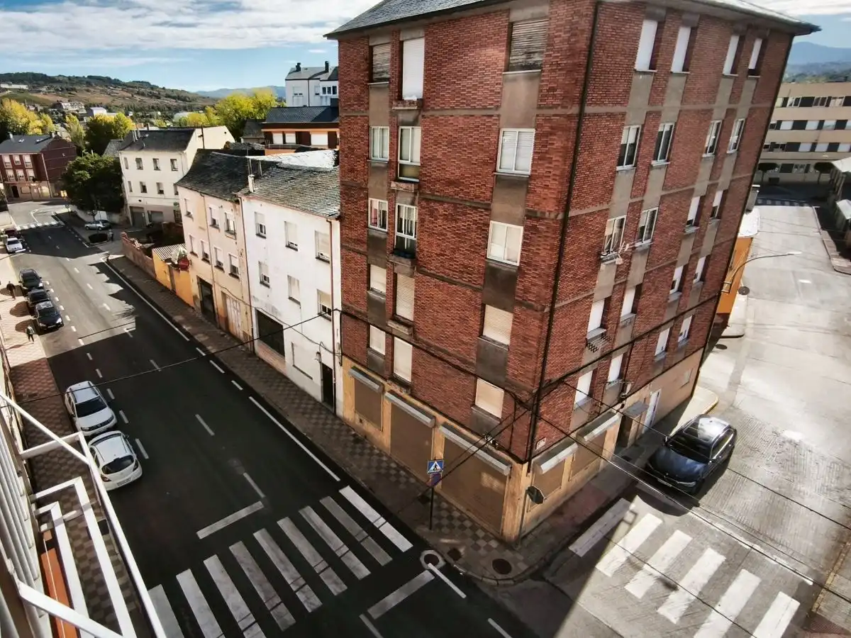 Vista exterior de Pis en venda en Bembibre, León