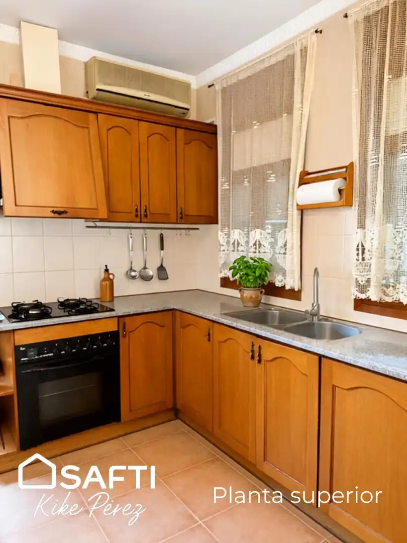 Cocina de Casa o chalet en venta en Alguaire con Calefacción, Terraza y Amueblado