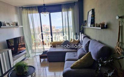 Living room of Flat for sale in Badalona  with Air Conditioner and Balcony