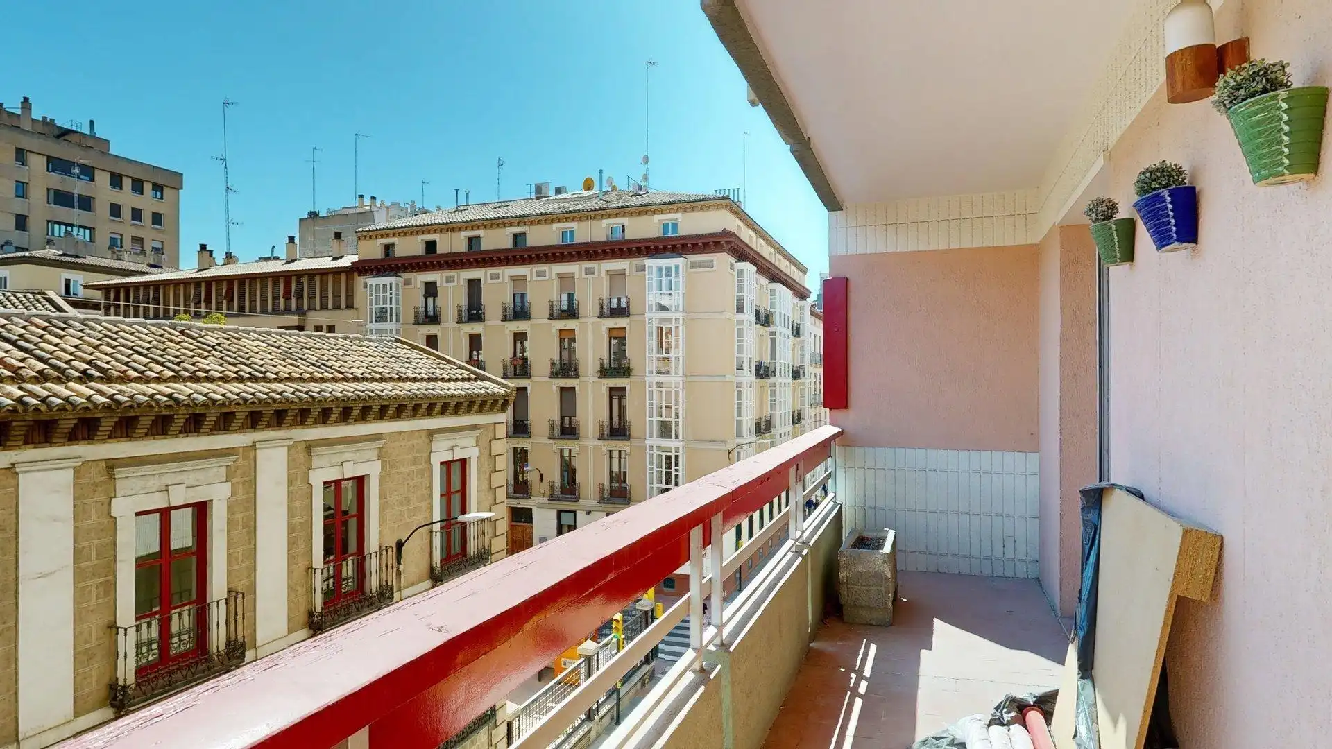 Vista exterior de Piso en venta en Centro