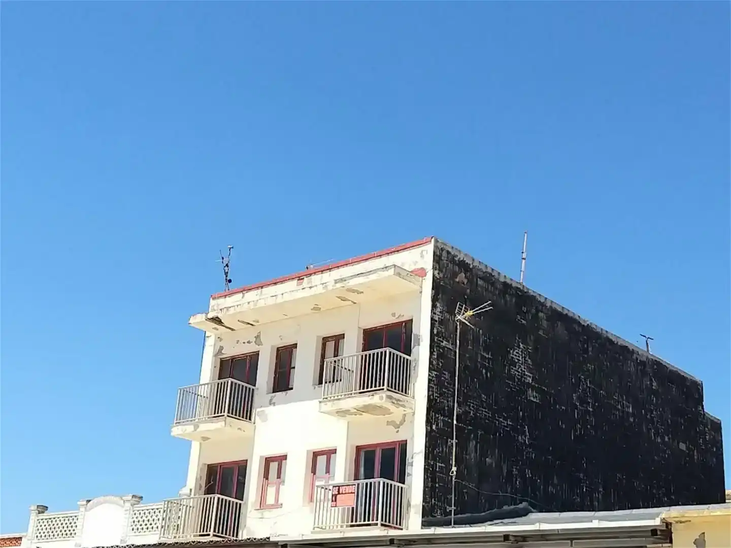 Vista exterior de Casa adosada en venda en Nules amb Balcó