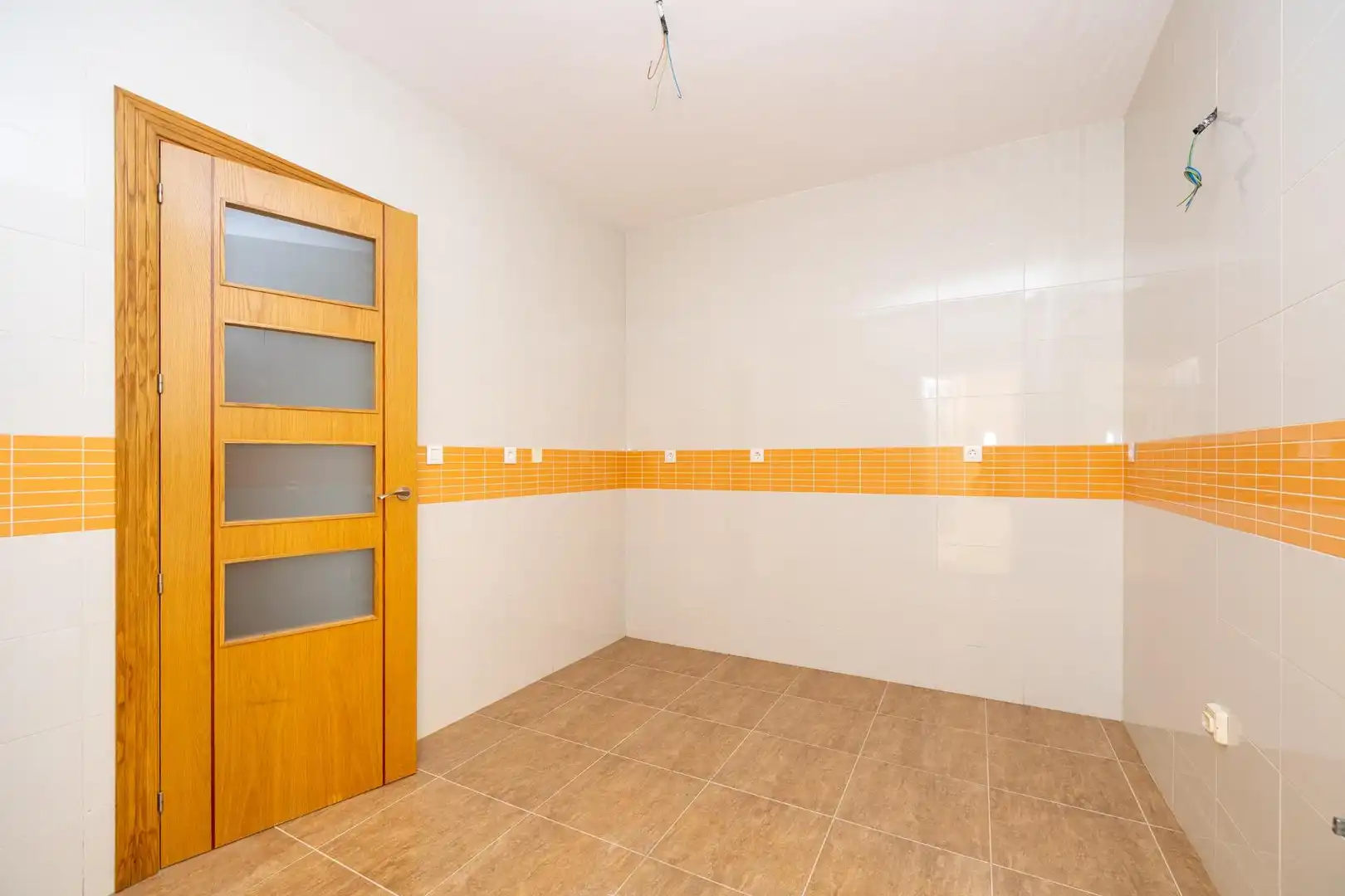Piso en venta en Roquetas de Mar con Calefacción, Terraza y Balcón