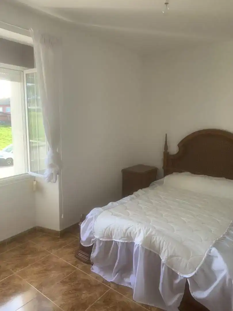 Habitación de Piso en venta en Aranga con Jardín privado, Trastero y Amueblado