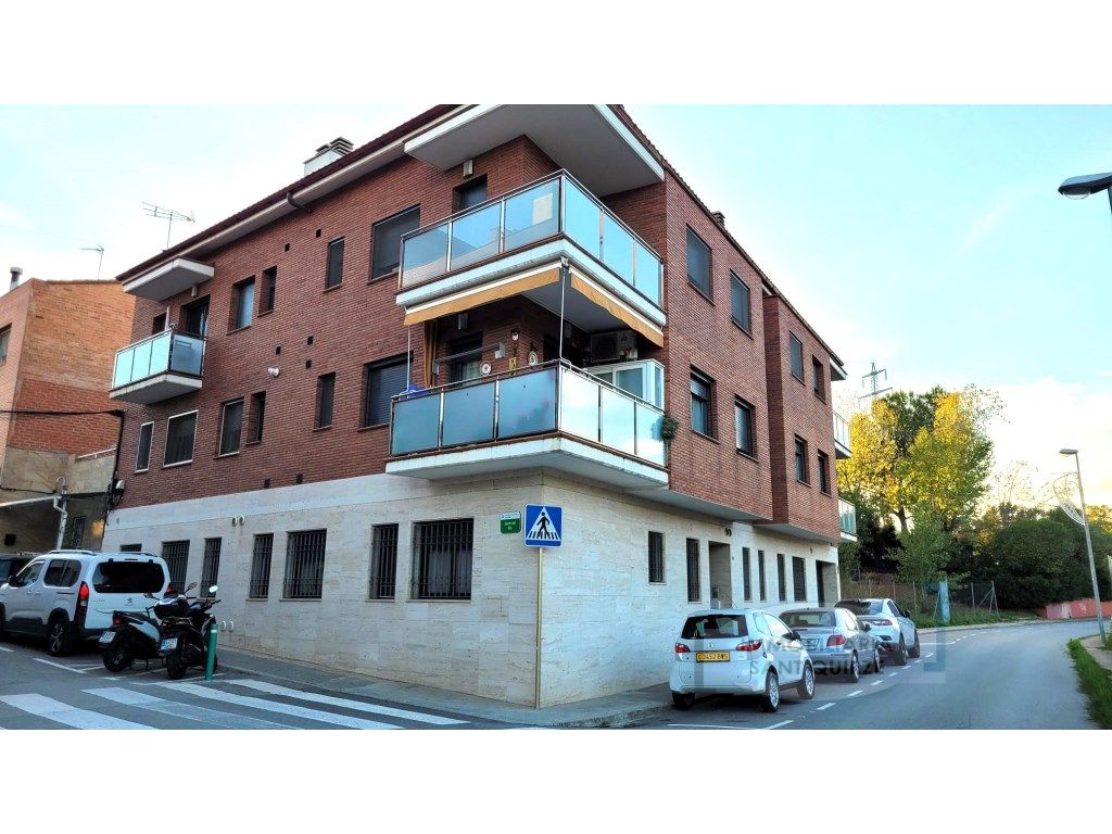 Vista exterior de Piso en venta en Sant Quirze del Vallès