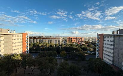 Vista exterior de Pis en venda en  Huelva Capital amb Aire condicionat, Moblat i Balcó