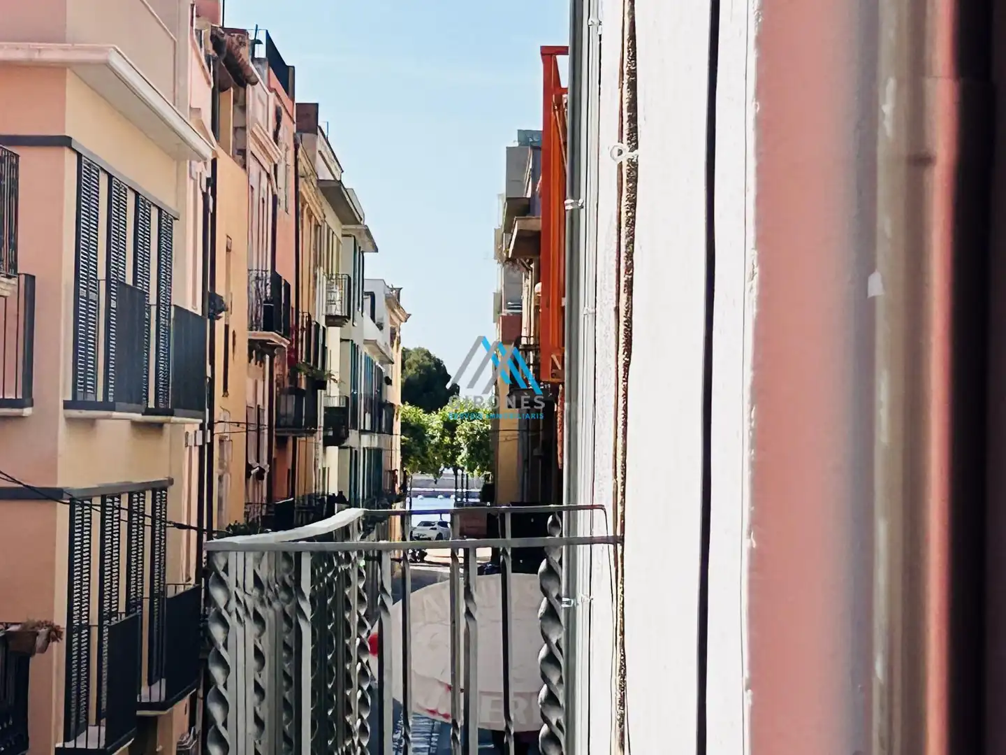 Vista exterior de Apartament de lloguer en Sant Feliu de Guíxols amb Parquet i Moblat