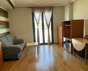 Dormitori de Apartament en venda en Salamanca Capital amb Balcó